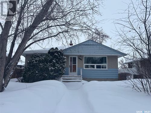 5313 3Rd Avenue, Regina, SK - Outdoor