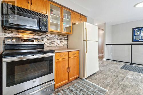 6 Weymouth Drive, London, ON - Indoor Photo Showing Kitchen