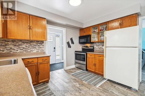 6 Weymouth Drive, London, ON - Indoor Photo Showing Kitchen