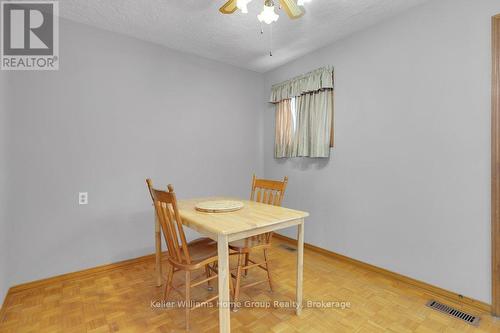 4 Market Street, Kitchener, ON - Indoor Photo Showing Dining Room