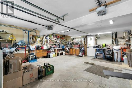 4 Market Street, Kitchener, ON - Indoor Photo Showing Garage