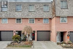 20 - 2145 SHEROBEE ROAD  Mississauga, ON L5A 3G8