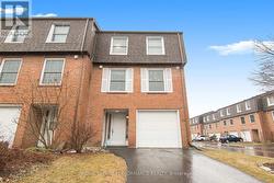 16 MOORSIDE  Ottawa, ON K2C 3P4