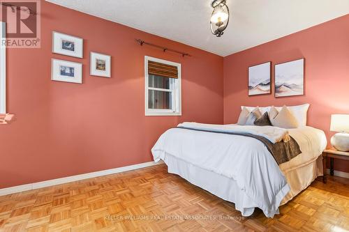 94 Belmont Avenue E, Kitchener, ON - Indoor Photo Showing Bedroom