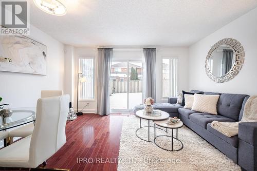 5410 Sweetgrass Gate, Mississauga, ON - Indoor Photo Showing Living Room