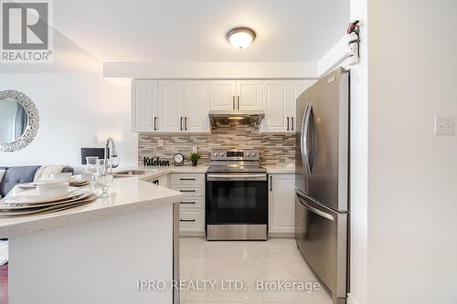 5410 Sweetgrass Gate, Mississauga, ON - Indoor Photo Showing Kitchen With Stainless Steel Kitchen With Double Sink