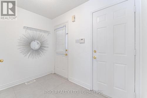 5410 Sweetgrass Gate, Mississauga, ON - Indoor Photo Showing Other Room