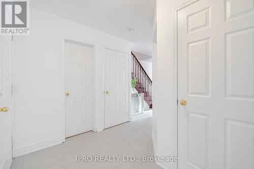 5410 Sweetgrass Gate, Mississauga, ON - Indoor Photo Showing Other Room