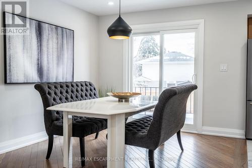 30 Donlea Drive, Hamilton, ON - Indoor Photo Showing Dining Room