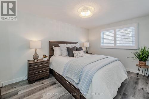 387 Cyrus Street, Cambridge, ON - Indoor Photo Showing Bedroom