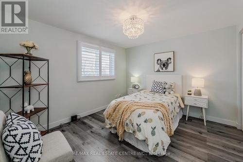 387 Cyrus Street, Cambridge, ON - Indoor Photo Showing Bedroom