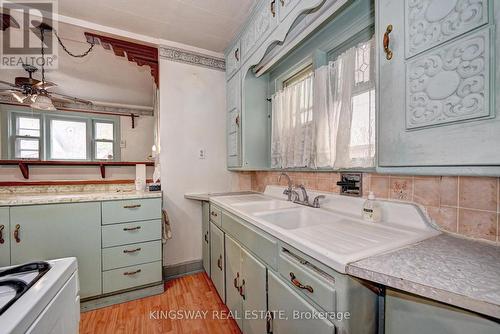 362 Duke Street W, Kitchener, ON - Indoor Photo Showing Laundry Room