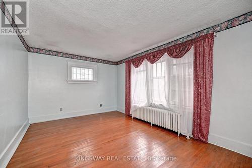 362 Duke Street W, Kitchener, ON - Indoor Photo Showing Other Room