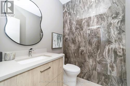 424 Avondale Avenue, Ottawa, ON - Indoor Photo Showing Bathroom