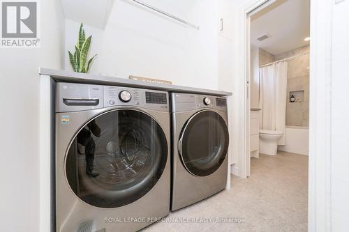 424 Avondale Avenue, Ottawa, ON - Indoor Photo Showing Laundry Room