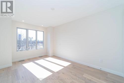 424 Avondale Avenue, Ottawa, ON - Indoor Photo Showing Other Room