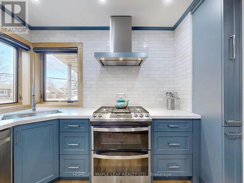 62 Montrose Avenue, Hamilton, ON - Indoor Photo Showing Kitchen With Upgraded Kitchen