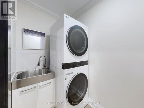 62 Montrose Avenue, Hamilton, ON - Indoor Photo Showing Laundry Room