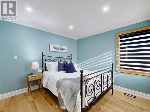 62 Montrose Avenue, Hamilton, ON - Indoor Photo Showing Bedroom