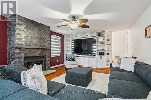 150 Clansman Trail, Mississauga, ON - Indoor Photo Showing Bedroom