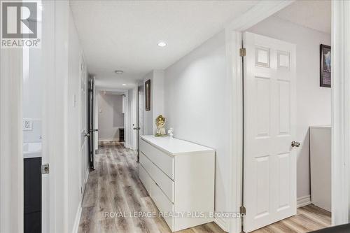 150 Clansman Trail, Mississauga, ON - Indoor Photo Showing Kitchen