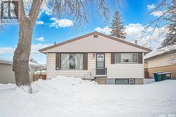 213 W AVENUE N  Saskatoon, SK S7L 3G5