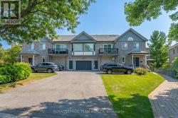 54 ROBSON COURT  Ottawa, ON K2K 2W1