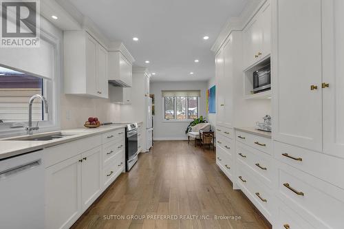 184 Harley Street, London, ON - Indoor Photo Showing Kitchen With Upgraded Kitchen