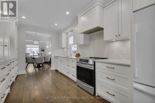 184 Harley Street, London, ON - Indoor Photo Showing Kitchen With Upgraded Kitchen