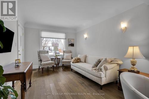 184 Harley Street, London, ON - Indoor Photo Showing Living Room