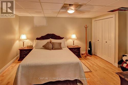 811 Clearview Crescent, London, ON - Indoor Photo Showing Bedroom