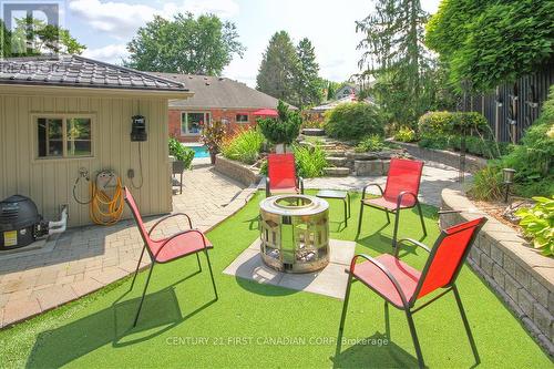 811 Clearview Crescent, London, ON - Outdoor