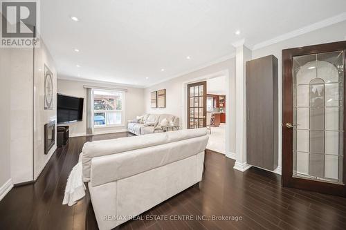 3545 Marmac Crescent, Mississauga, ON - Indoor Photo Showing Living Room