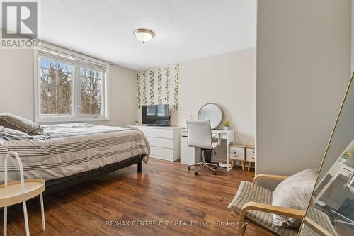 691 Clearwater Crescent, London, ON - Indoor Photo Showing Bedroom