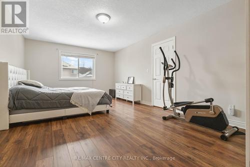 691 Clearwater Crescent, London, ON - Indoor Photo Showing Bedroom