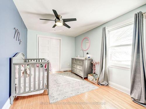 273 East 37Th St, Hamilton, ON - Indoor Photo Showing Bedroom