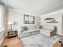 273 East 37Th St, Hamilton, ON  - Indoor Photo Showing Living Room 