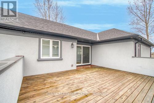 958 Beach Boulevard, Hamilton, ON - Outdoor With Exterior