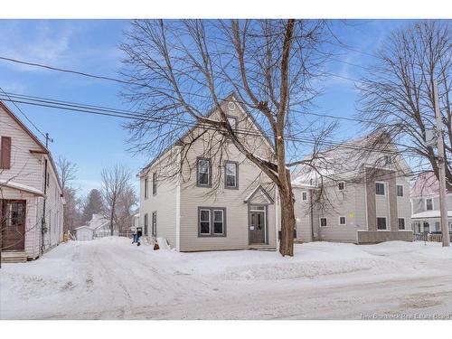 248 Saunders St, Fredericton, NB 