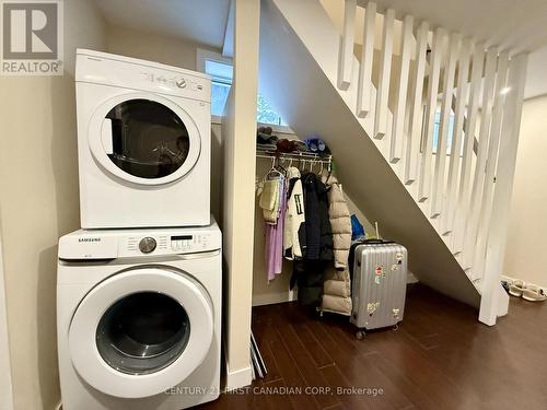 289 Oxford Street, London, ON - Indoor Photo Showing Laundry Room