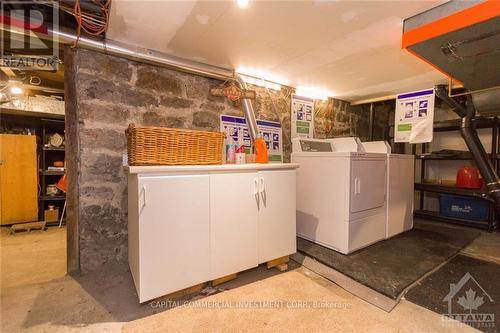 4 Eccles Street, Ottawa, ON - Indoor Photo Showing Laundry Room