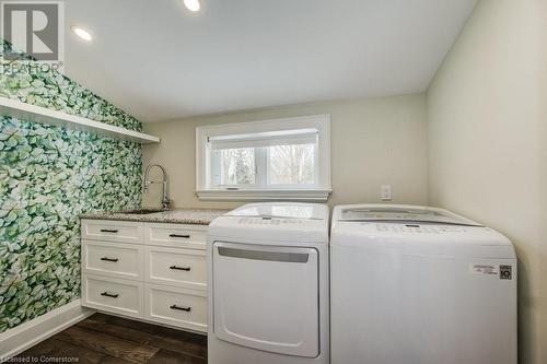 263 Riverbank Drive, Cambridge, ON - Indoor Photo Showing Laundry Room