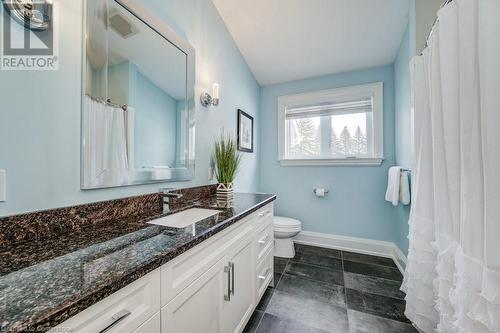 263 Riverbank Drive, Cambridge, ON - Indoor Photo Showing Bathroom