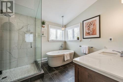 263 Riverbank Drive, Cambridge, ON - Indoor Photo Showing Bathroom