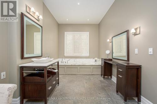 4179 Lakeshore Road, Burlington, ON - Indoor Photo Showing Bathroom