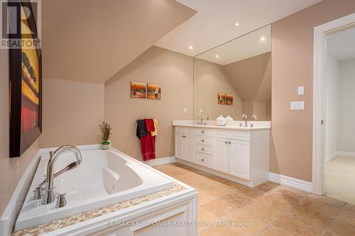 4179 Lakeshore Road, Burlington, ON - Indoor Photo Showing Bathroom