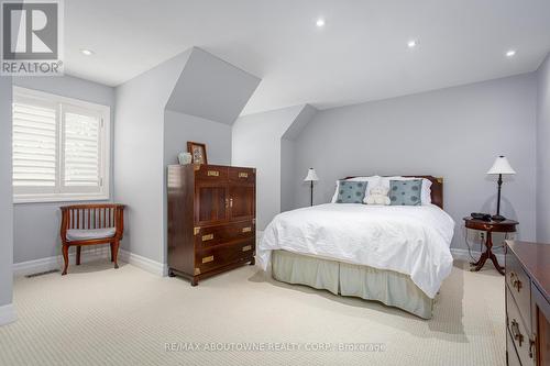 4179 Lakeshore Road, Burlington, ON - Indoor Photo Showing Bedroom