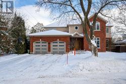 1853 RIDEAU GARDEN DRIVE  Ottawa, ON K1S 1G5