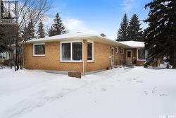 2504-2506 Elphinstone STREET  Regina, SK S4S 0J6