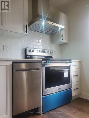 133 Melrose Avenue, Hamilton, ON - Indoor Photo Showing Kitchen